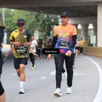 Runner Photo 6448644