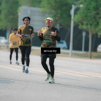 Runner Photo 6448675