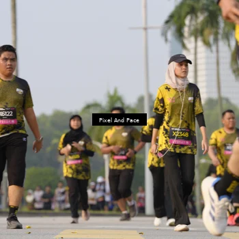 Runner Photo 6448686