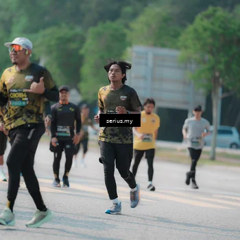Runner Photo 6448700