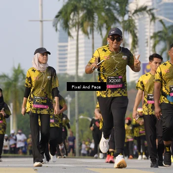 Runner Photo 6448735