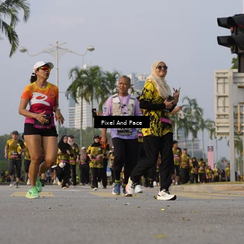 Runner Photo 6448746