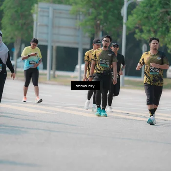 Runner Photo 6448774