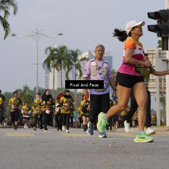 Runner Photo 6448775