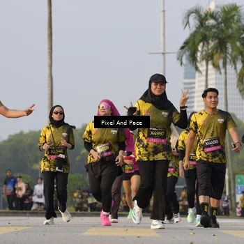 Runner Photo 6448840