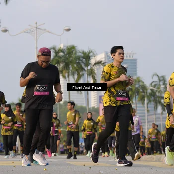 Runner Photo 6448894
