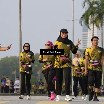 Runner Photo 6448898