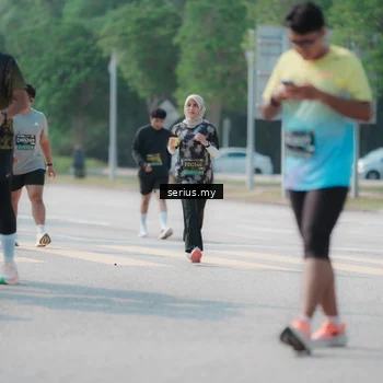 Runner Photo 6448921