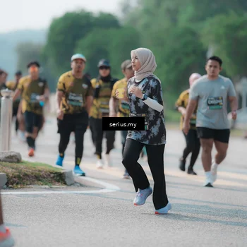 Runner Photo 6448973