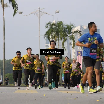 Runner Photo 6448979