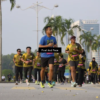 Runner Photo 6449003