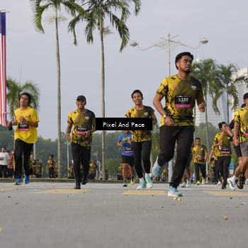 Runner Photo 6449031