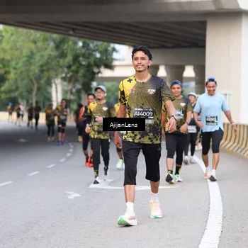 Runner Photo 6449032