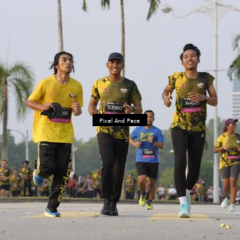 Runner Photo 6449043