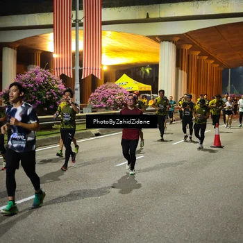 Runner Photo 6449083