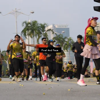 Runner Photo 6449084