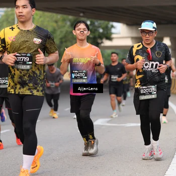 Runner Photo 6449091