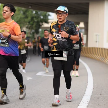 Runner Photo 6449104
