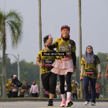 Runner Photo 6449158