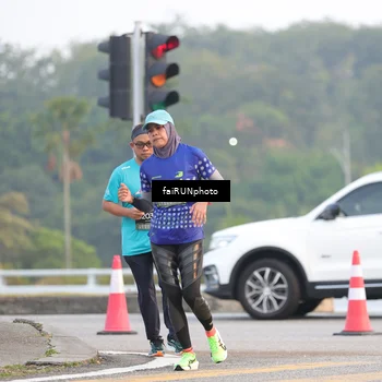 Runner Photo 6449189