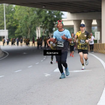 Runner Photo 6449252