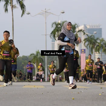 Runner Photo 6449258