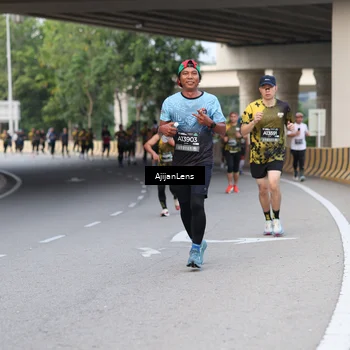 Runner Photo 6449276