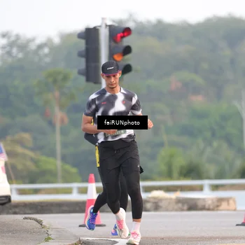 Runner Photo 6449335
