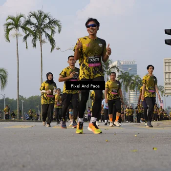Runner Photo 6449375