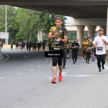 Runner Photo 6449390