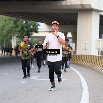 Runner Photo 6449436