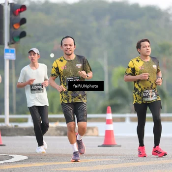 Runner Photo 6449471