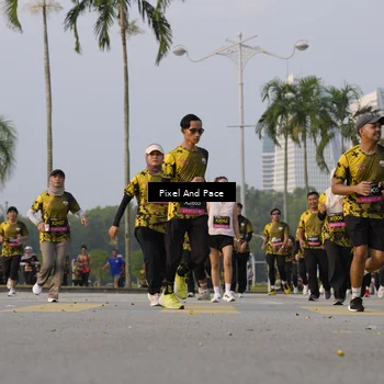 Runner Photo 6449476