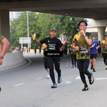 Runner Photo 6449511