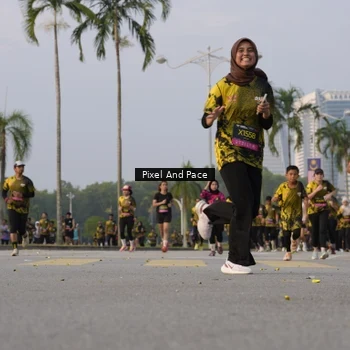 Runner Photo 6449535
