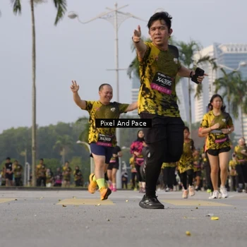 Runner Photo 6449547