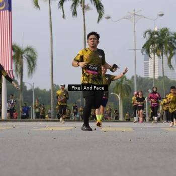 Runner Photo 6449549