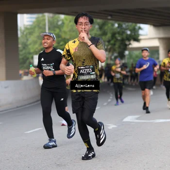 Runner Photo 6449568