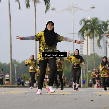 Runner Photo 6449594