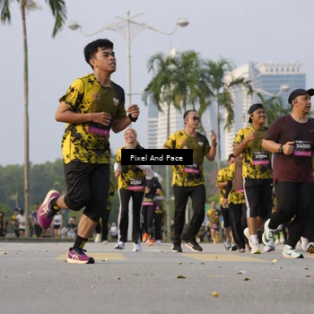 Runner Photo 6449675