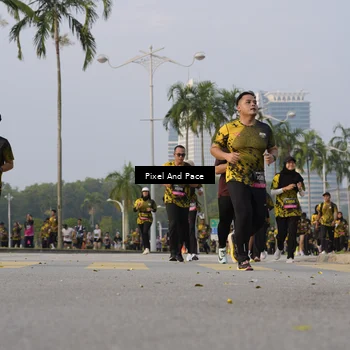 Runner Photo 6449677