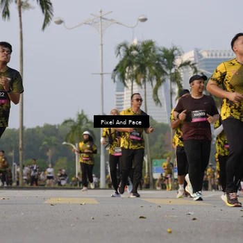 Runner Photo 6449704