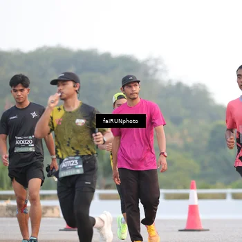 Runner Photo 6449737