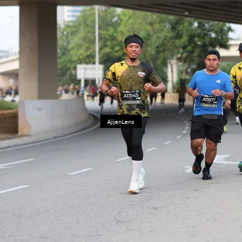 Runner Photo 6449741