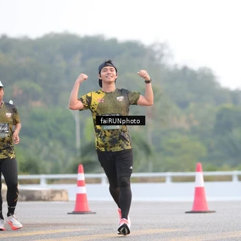 Runner Photo 6449879