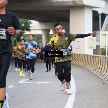 Runner Photo 6449917