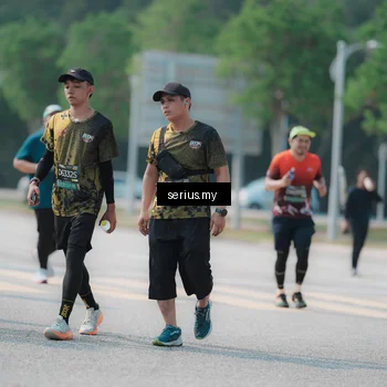 Runner Photo 6450002