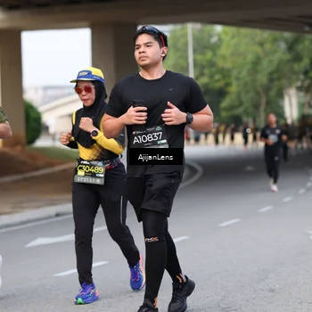 Runner Photo 6450023