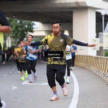 Runner Photo 6450025