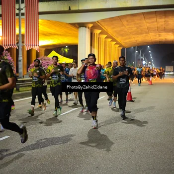 Runner Photo 6450036